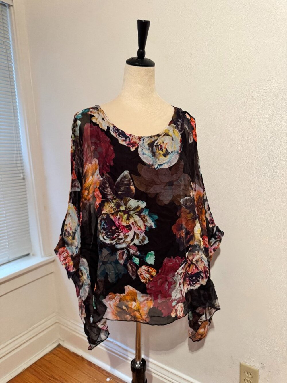 Tempo Paris Sheer Floral Chiffon Blouse – Size S